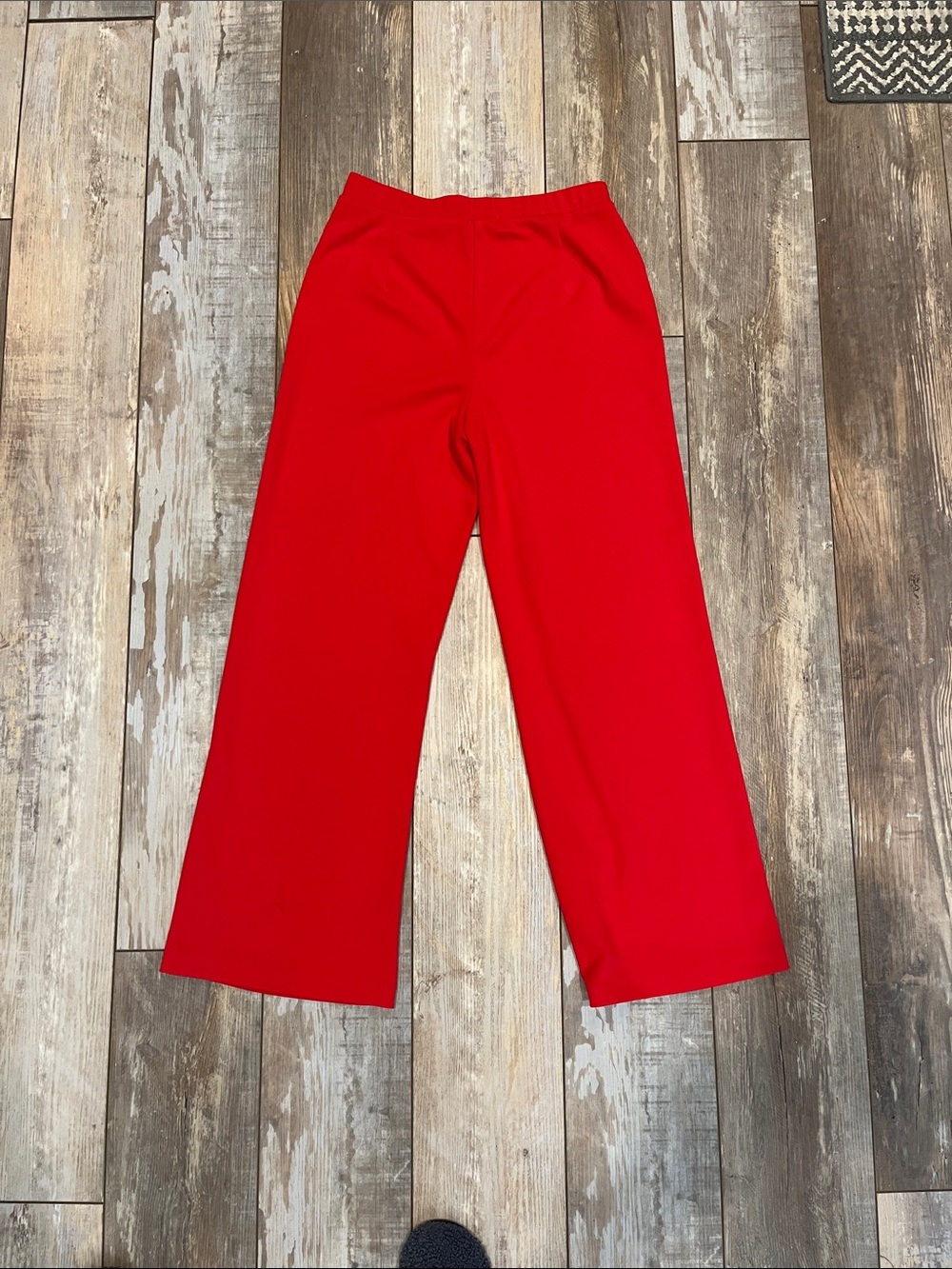 Halston Wide-Leg Red Women's Pants - Bold Everyday Style. - Picture 4 of 4